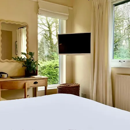 The Shades - Bliss In The Heart Of Windermere