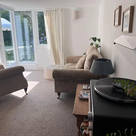 Feriehus The Shades - Bliss In The Heart Of